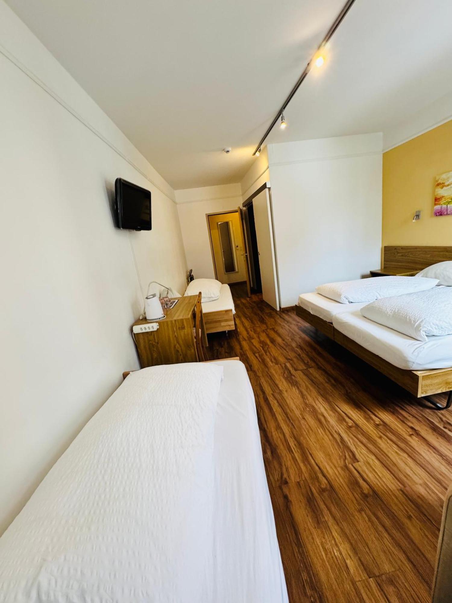 Hotel Toscana 3*